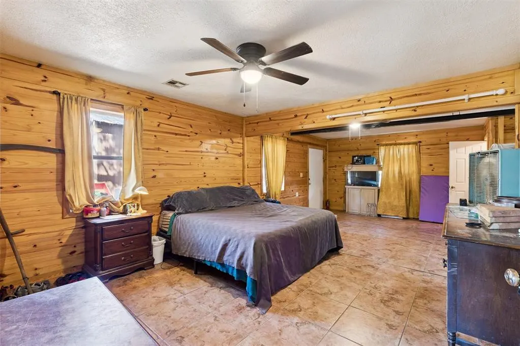 Photo 15 — 612 NE 1st Street, Henryetta, OK 74437