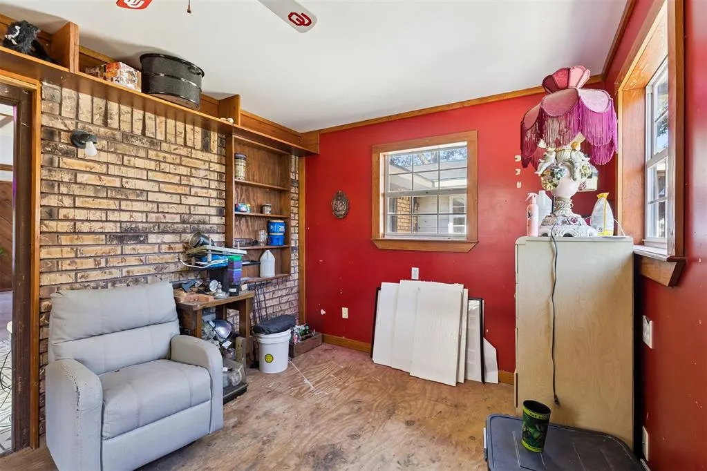 Photo 27 — 612 NE 1st Street, Henryetta, OK 74437