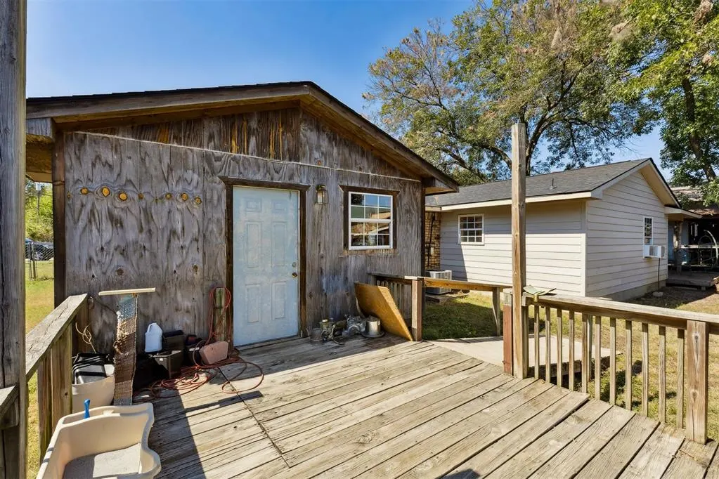 Photo 35 — 612 NE 1st Street, Henryetta, OK 74437