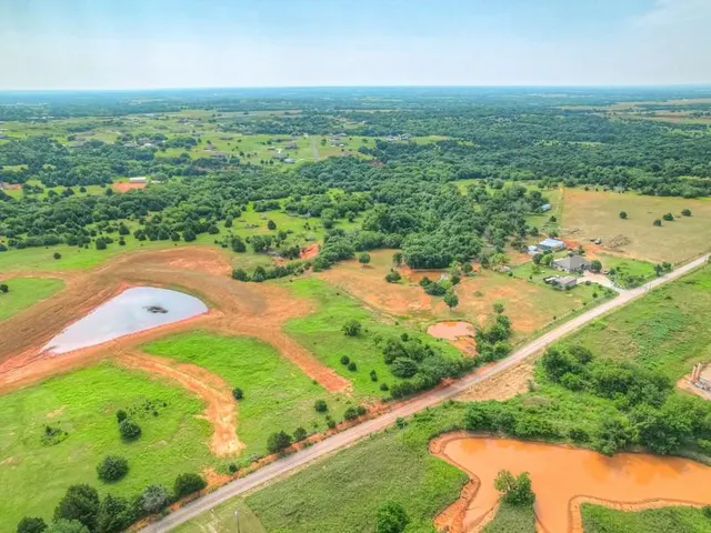 Photo 2 — 40 201st ( LOT 15) Street, Purcell, OK 73080