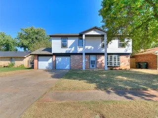 Sold home at 3405 Hillside Drive
