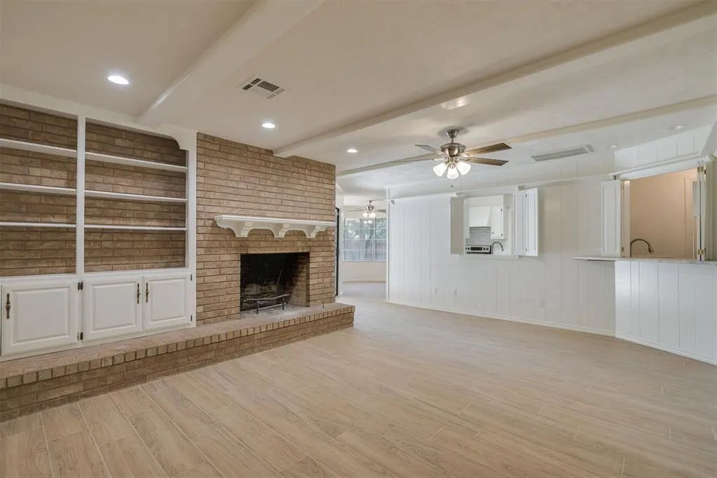 Photo 12 — 10028 Henderson Drive, Oklahoma City, OK 73139
