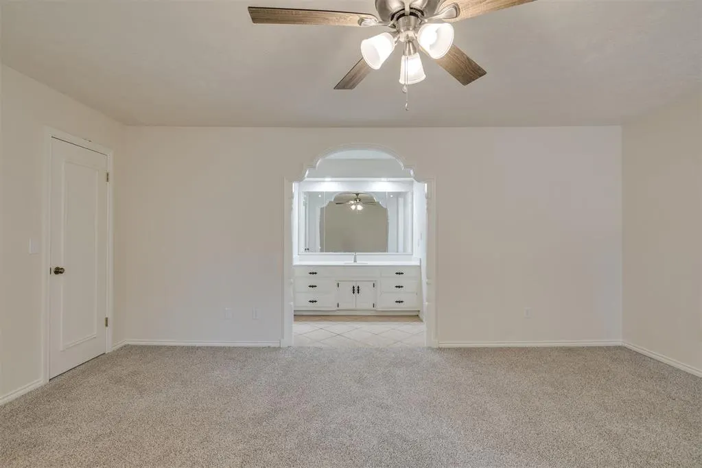 Photo 19 — 10028 Henderson Drive, Oklahoma City, OK 73139