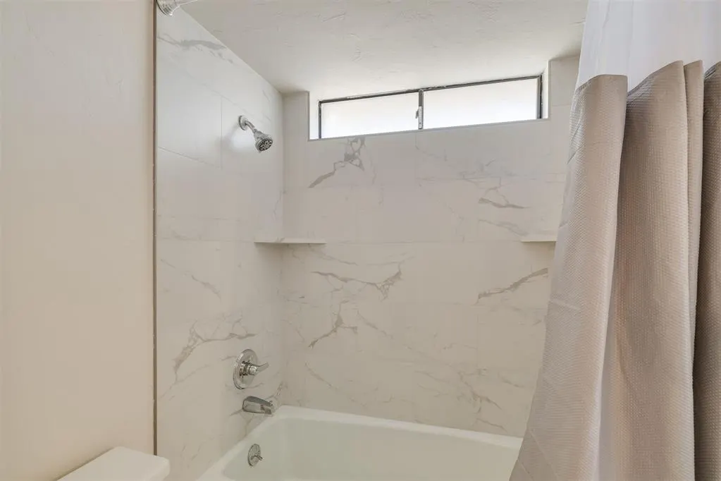 Photo 24 — 10028 Henderson Drive, Oklahoma City, OK 73139