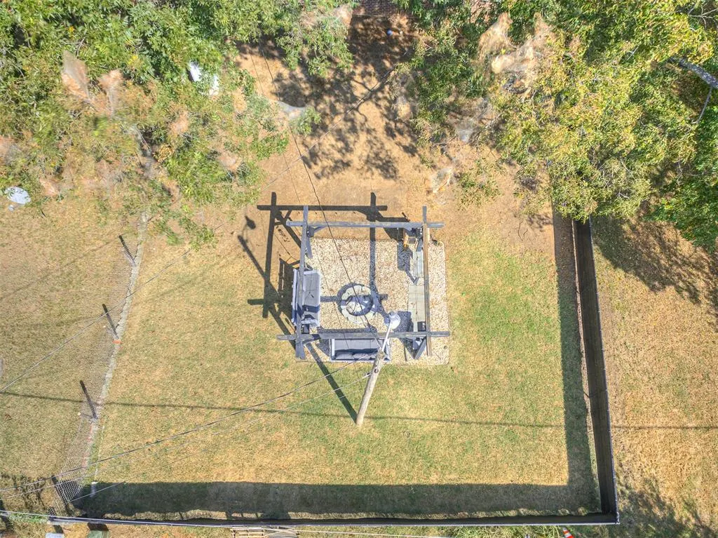 Photo 9 — 919 E 2nd Street, Cushing, OK 74023