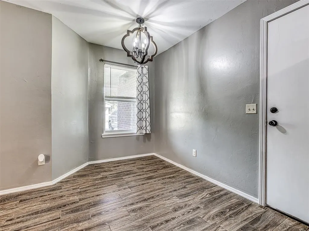 Photo 18 — 919 E 2nd Street, Cushing, OK 74023