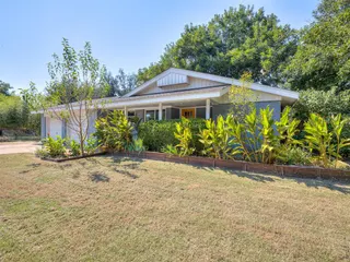 Sold home at 2801 S Spruce Avenue