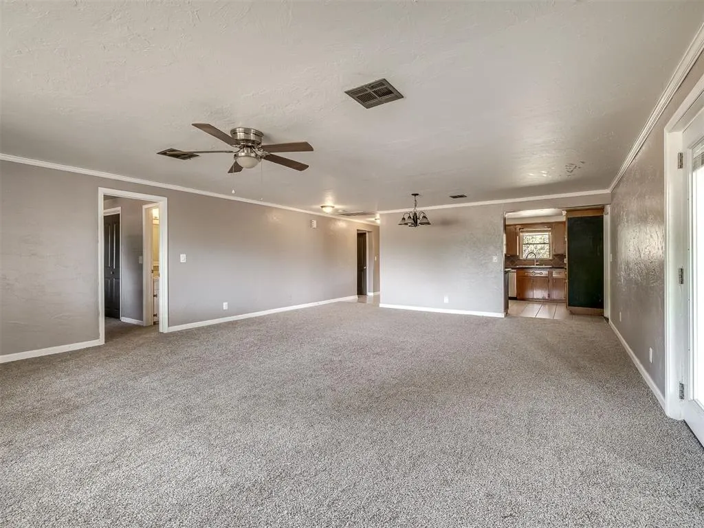 Photo 10 — 2801 S Spruce Avenue, Oklahoma City, OK 73128