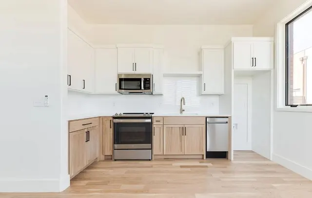 Photo 2 — 1701 Wheeler Street 200, Oklahoma City, OK 73108