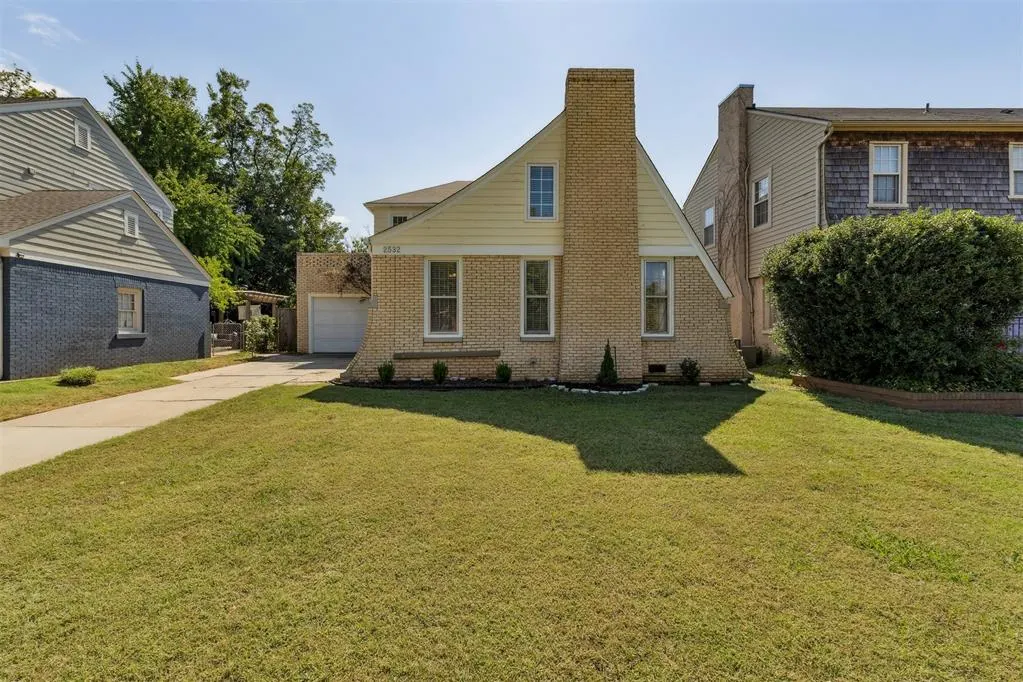 Photo 2 — 2532 NW 26th Street, Oklahoma City, OK 73107