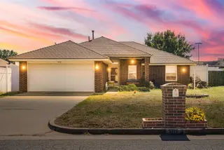 Sold home at 9716 BLUE BONNET Place