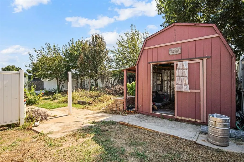 Photo 19 — 9716 BLUE BONNET Place, Oklahoma City, OK 73128