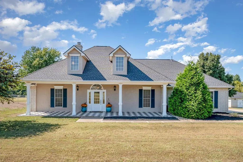 Photo 3 — 11701 Forrest Spring Drive, Oklahoma City, OK 73173