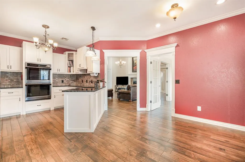 Photo 13 — 11701 Forrest Spring Drive, Oklahoma City, OK 73173