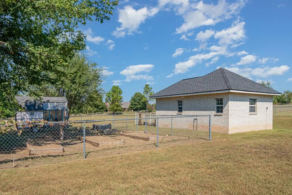 Photo 33 — 11701 Forrest Spring Drive, Oklahoma City, OK 73173