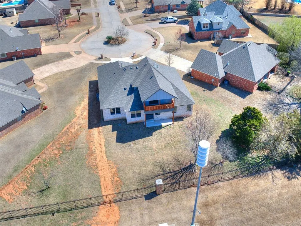 Photo 4 — 817 Carrie Court, Purcell, OK 73080