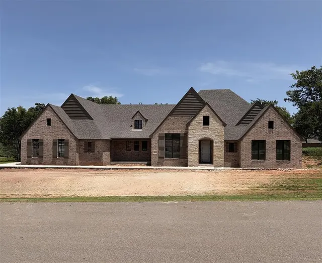 Front exterior — 1112 Lucas Way, Newcastle, OK 73065