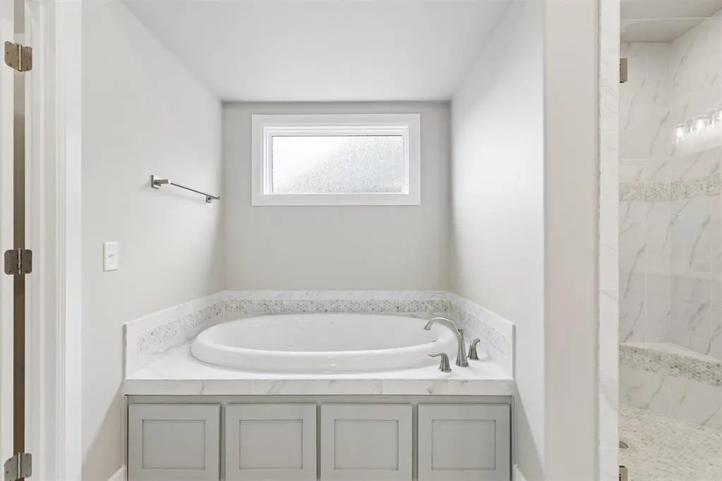 Photo 23 — 18140 Fields Drive, Edmond, OK 73012