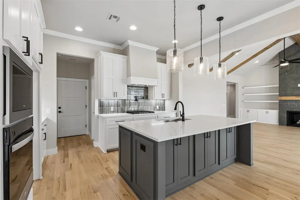 Photo 11 — 18009 Youngs Avenue, Edmond, OK 73012