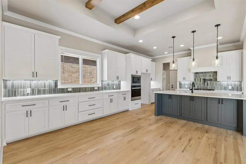 Photo 14 — 18009 Youngs Avenue, Edmond, OK 73012