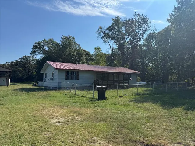 Photo 3 — 36106 E 1140 Road, Weleetka, OK 74880