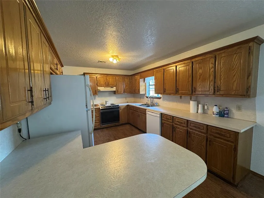 Photo 11 — 36106 E 1140 Road, Weleetka, OK 74880