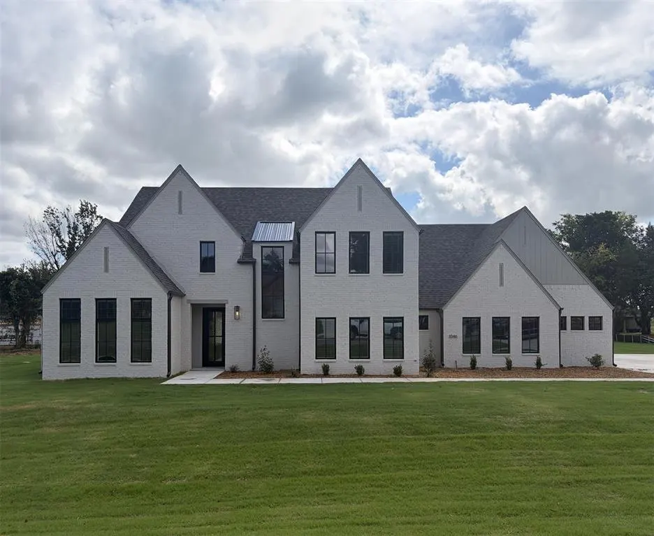 Front exterior — 1046 Lucas Way, Newcastle, OK 73065