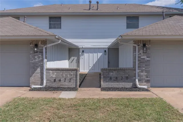 Photo 2 — 8420 Candlewood Drive, Oklahoma City, OK 73132