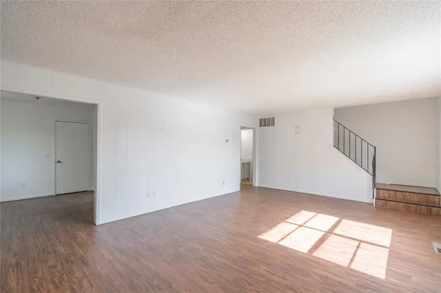 Photo 7 — 8420 Candlewood Drive, Oklahoma City, OK 73132