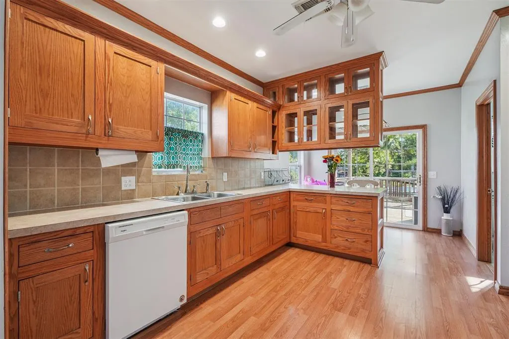 Photo 10 — 209 S DAWSON Road, Meeker, OK 74855