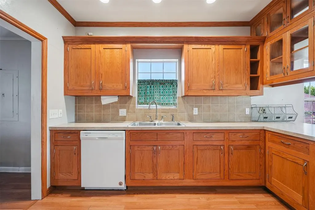 Photo 12 — 209 S DAWSON Road, Meeker, OK 74855