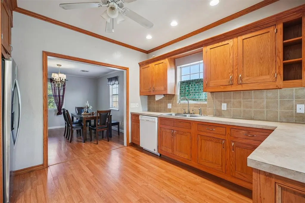 Photo 13 — 209 S DAWSON Road, Meeker, OK 74855