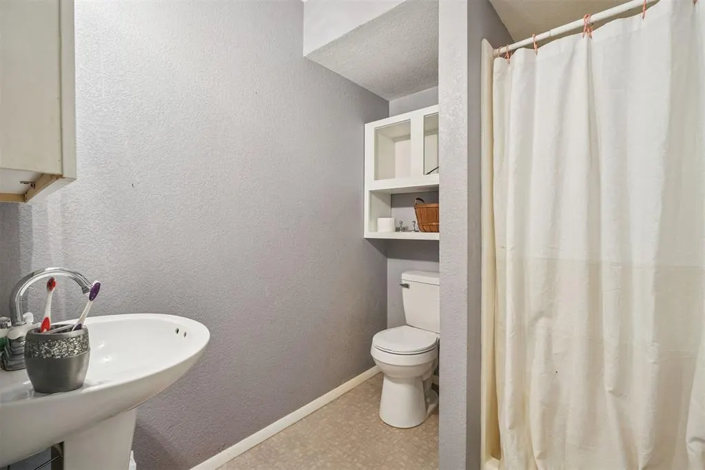 Photo 28 — 209 S DAWSON Road, Meeker, OK 74855