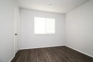 Sold home at 2006 Crimson Lake Boulevard