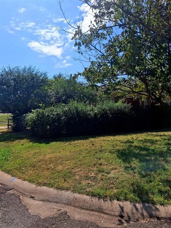 Photo 8 — 556 Babb Drive, Midwest City, OK 73110
