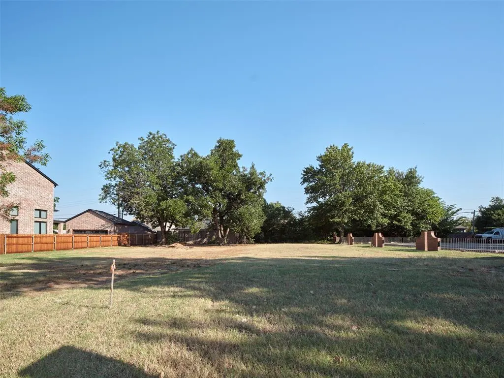Front exterior — 813 NW 44th Street, Oklahoma City, OK 73118
