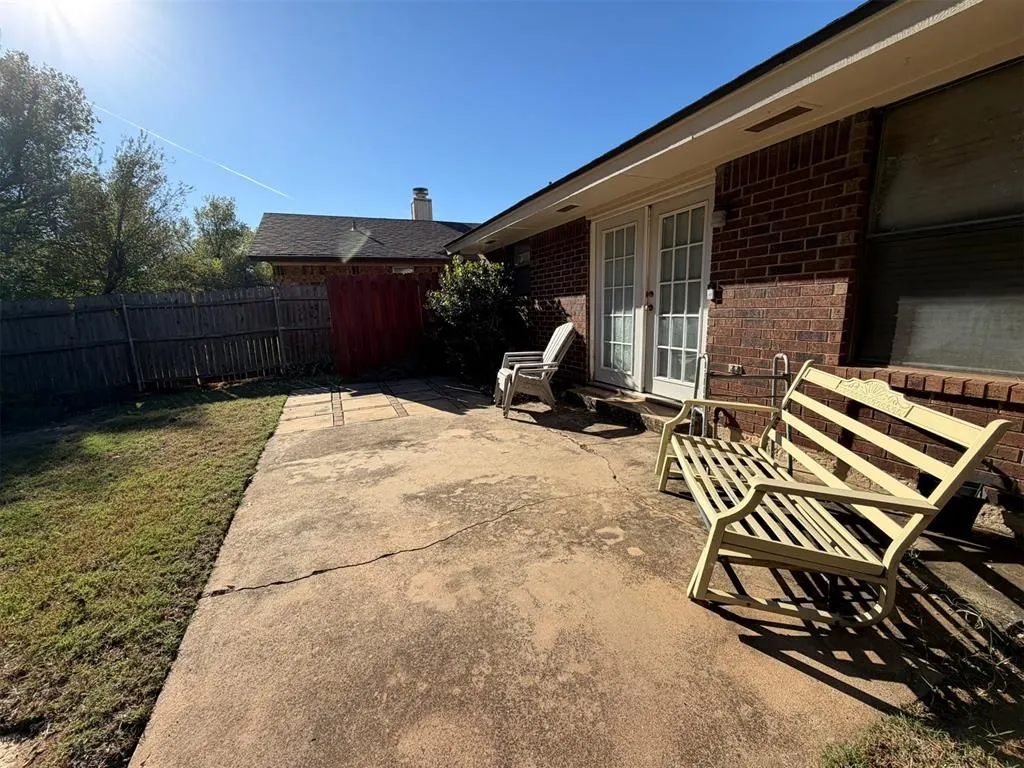 Photo 14 — 7324 WALNUT CREEK Drive, Oklahoma City, OK 73142