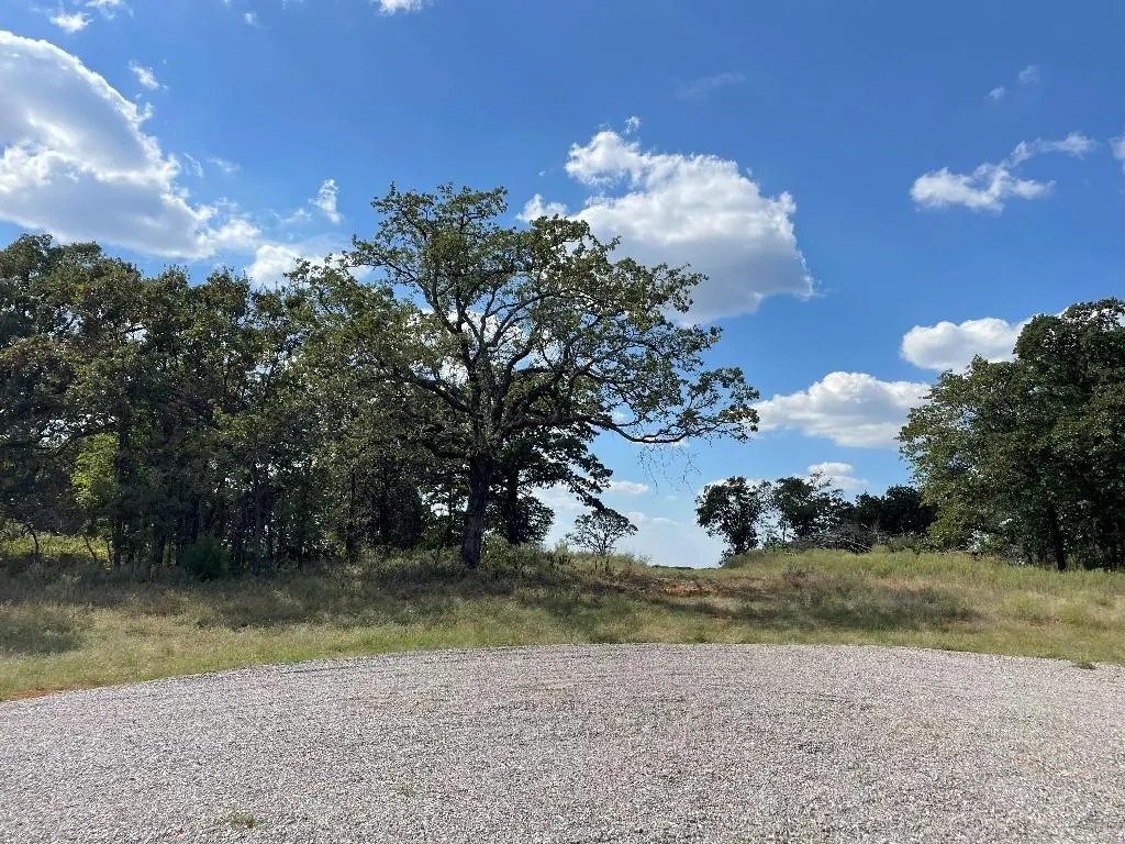 Photo 2 — 5402 Oak Hill Ranch Road, Noble, OK 73068