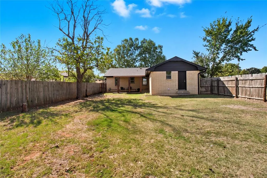 Photo 33 — 530 N Lowe Street, Hobart, OK 73651