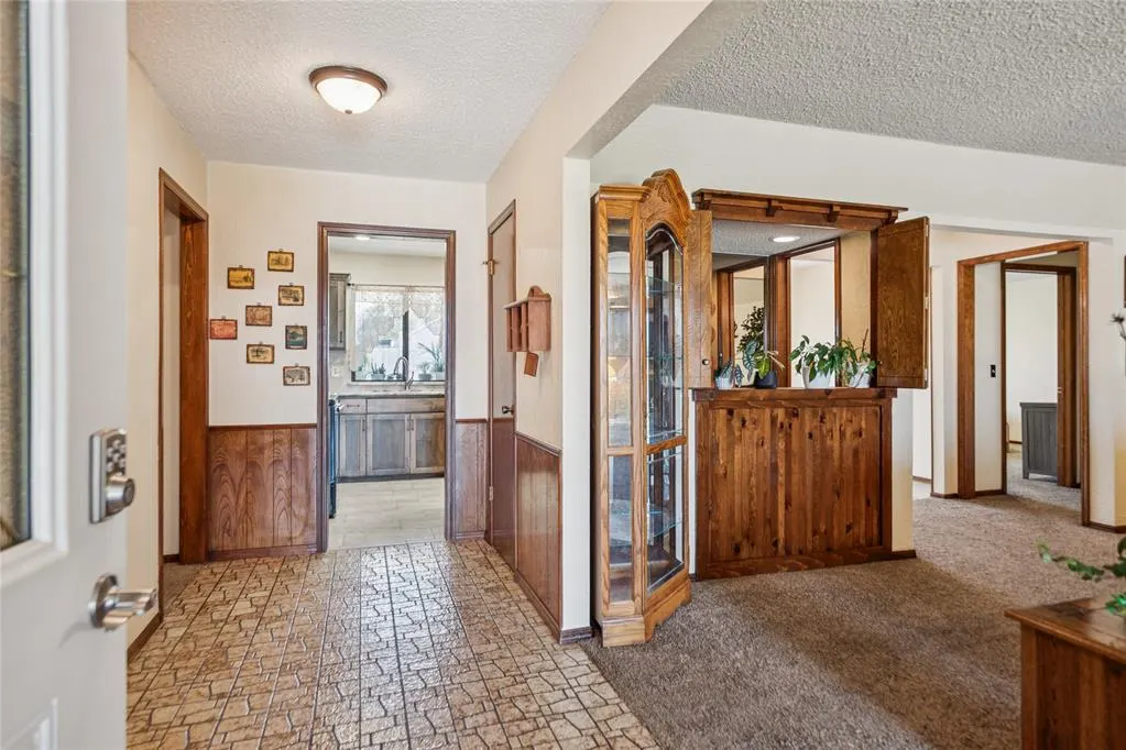 Photo 2 — 326 Cedar Bend Drive, Midwest City, OK 73130