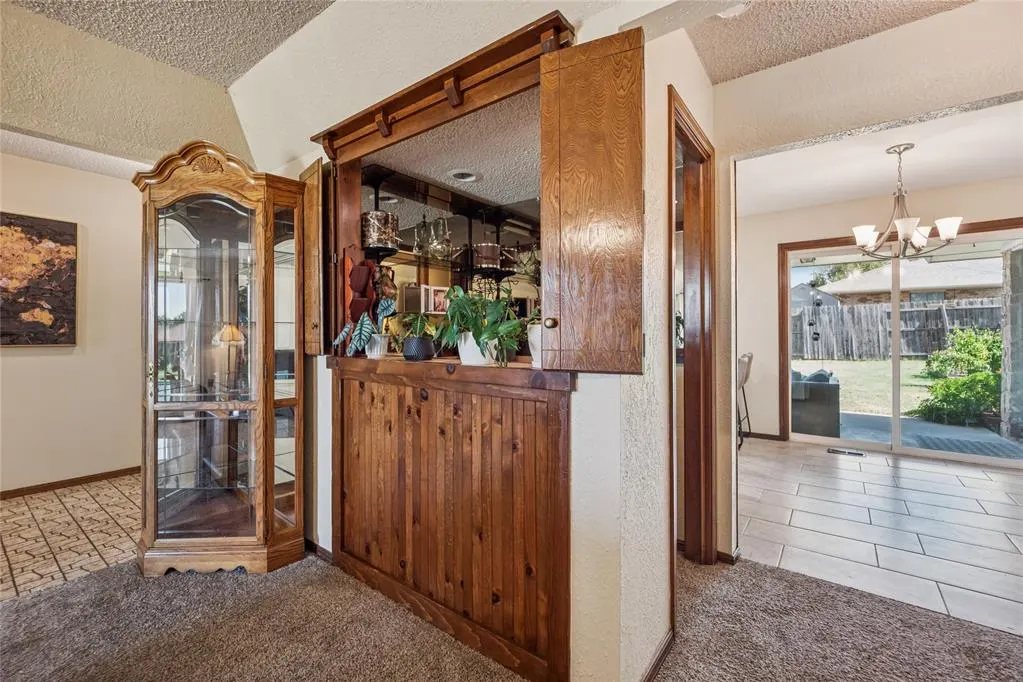 Photo 3 — 326 Cedar Bend Drive, Midwest City, OK 73130