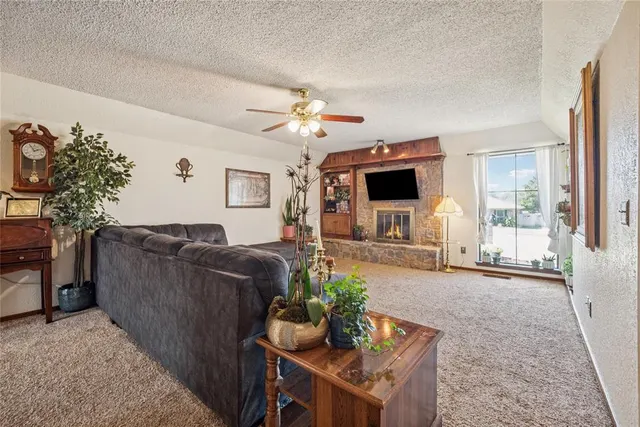 Photo 5 — 326 Cedar Bend Drive, Midwest City, OK 73130