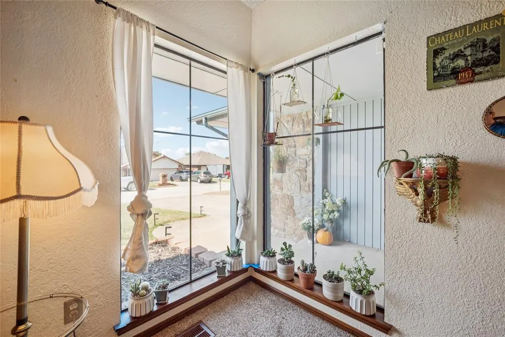 Photo 9 — 326 Cedar Bend Drive, Midwest City, OK 73130