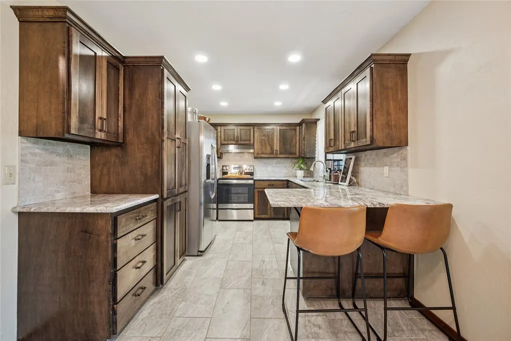 Photo 12 — 326 Cedar Bend Drive, Midwest City, OK 73130