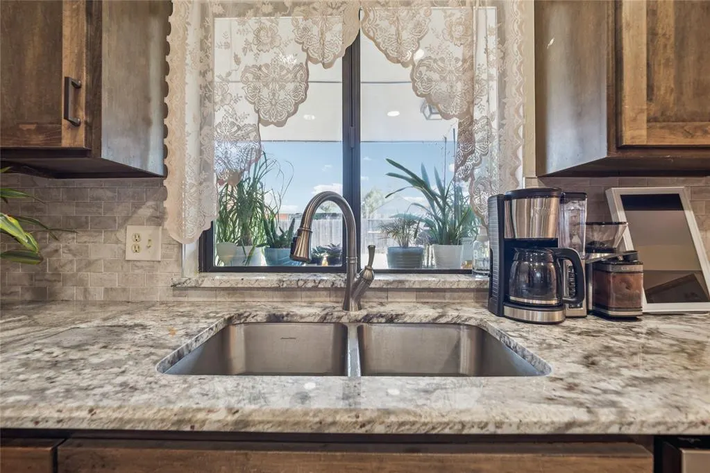 Photo 15 — 326 Cedar Bend Drive, Midwest City, OK 73130