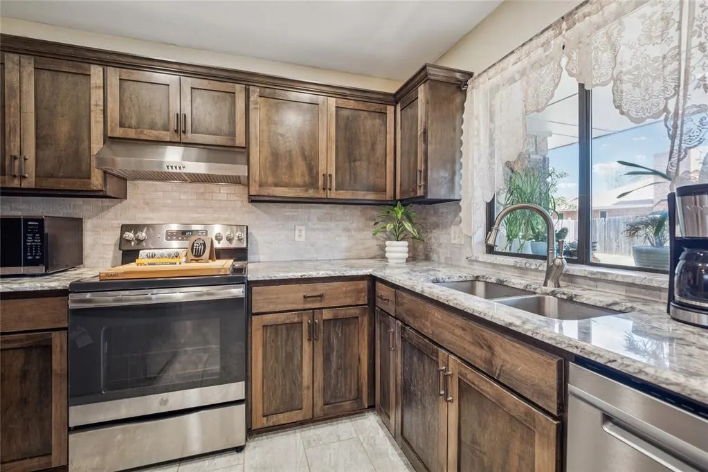 Photo 16 — 326 Cedar Bend Drive, Midwest City, OK 73130