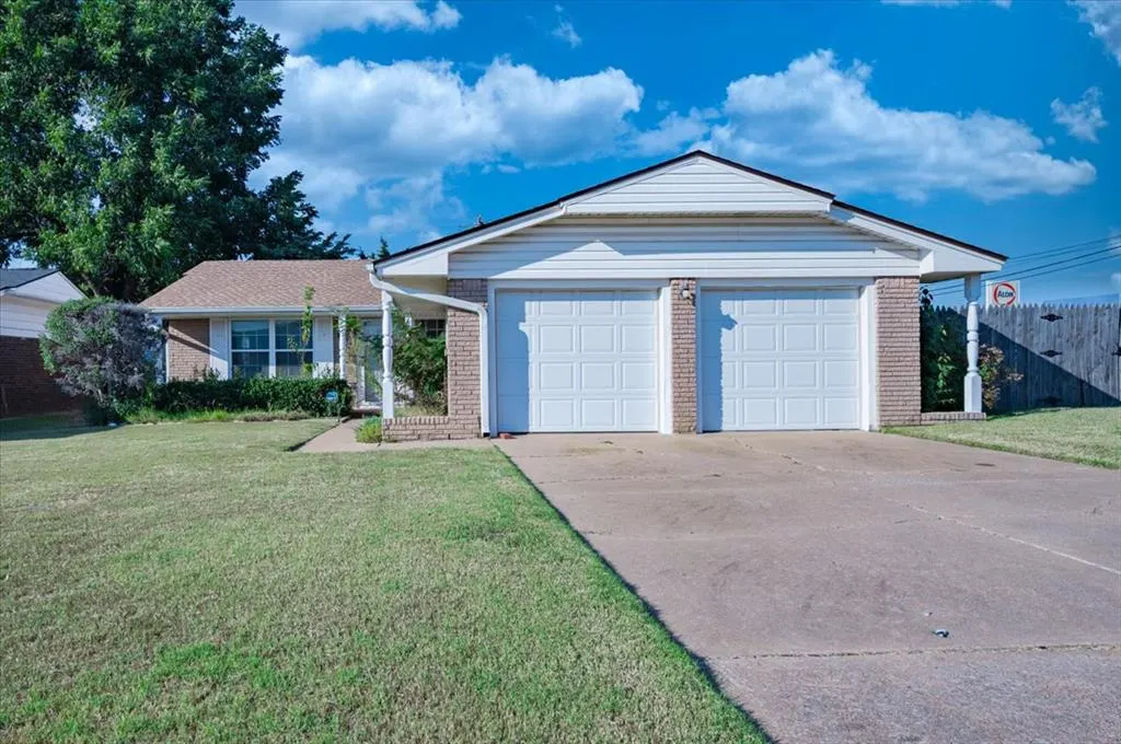 Front exterior — 1101 NW 105th Street, Oklahoma City, OK 73114