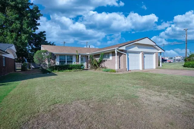 Photo 2 — 1101 NW 105th Street, Oklahoma City, OK 73114