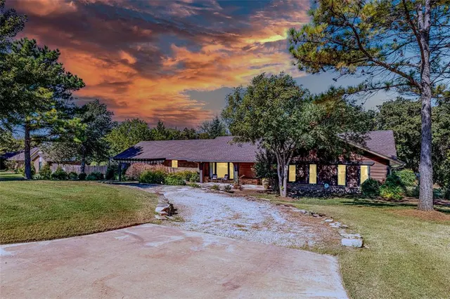 Photo 6 — 204 Cristina Drive, Guthrie, OK 73044