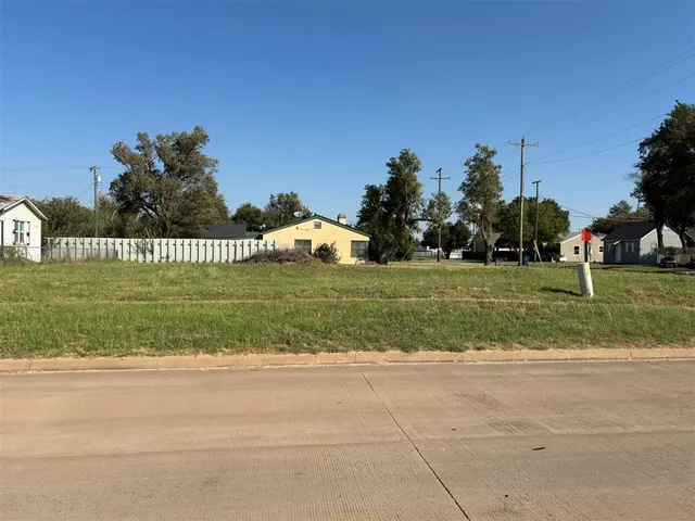 Photo 2 — 000 W Oklahoma Avenue, Okarche, OK 73762